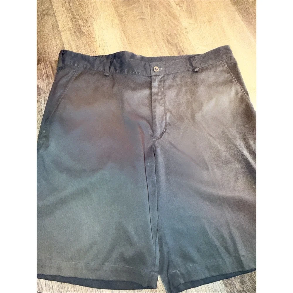 Nike Golf Standard Fit Shorts DRI-Fit Flat Front Black Size 38